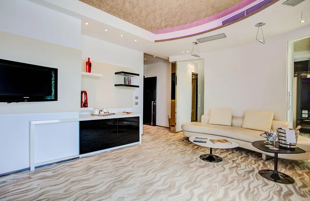 Hotel Premier & Suites - Premier Resort-1